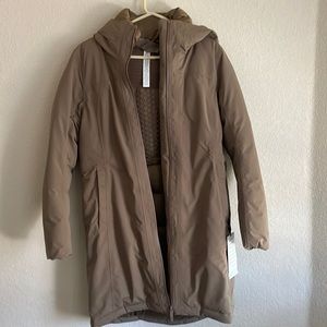 Lululemon Snow Warrior Down Parka size 10